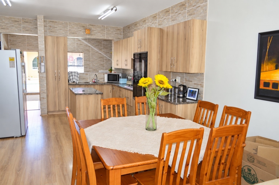 2 Bedroom Property for Sale in Flimieda North West